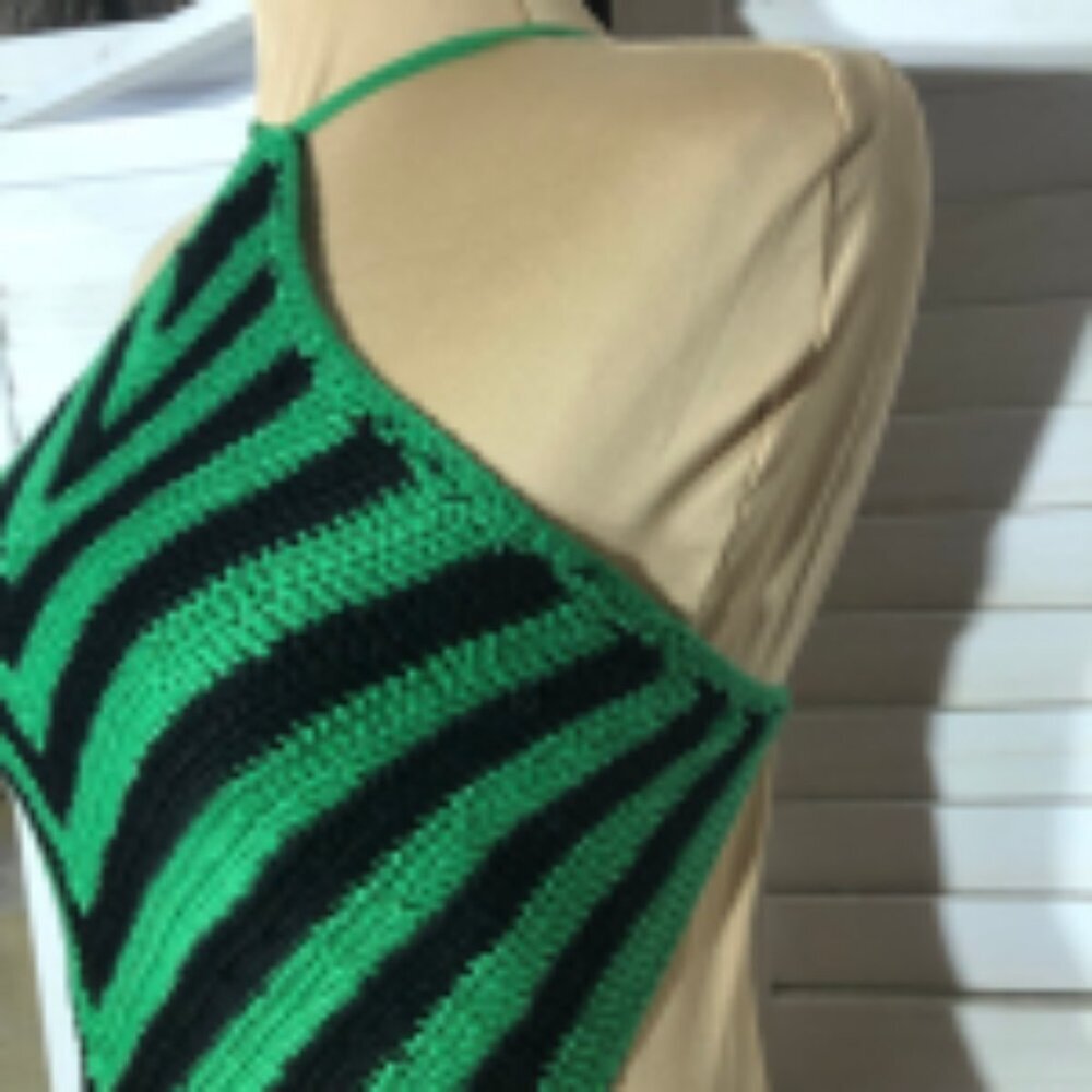 Forever 21 Chevron Knit Halter Top Crochet Striped Green Black M - Picture 6 of 10